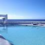 Luxurious Ocean Front Holiday Home