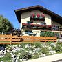 Tranquil Apartment in the Centre of Seefeld