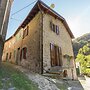 Elegant Mansion Stay in Tuscany