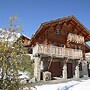 Holiday Home on the Slopes in Alpe D'huez