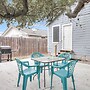 Merry Macaw Rp203b 1 Bedroom Duplex by RedAwning