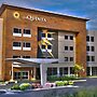 La Quinta Inn & Suites by Wyndham Chelsea