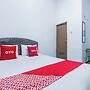 OYO 93976 Maluku Guest House