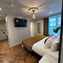 King Street Aparthotel