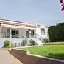 Deluxe 3 Bd House near Lagonisi w Garden