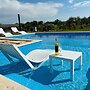 Luxury 5-star Villa With Private Saltwater Pool