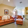 Springfield Studio Rental w/ Golf Course View!