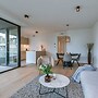 Stylish 2 Bedroom With Terrace and Parking