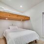 Single-story Cabin on Hyco Lake: Swim & Unwind!
