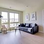 Stylish 2BR Condo in Alexandria