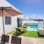 Villa Janubio With 3 Bedrooms and 2 Bathrooms