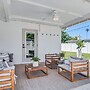 Redington Beach Coastal Retreat - Walk to Beach!