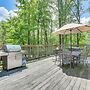 Spacious Lake Ariel Cabin w/ Deck + Pool Access!