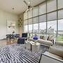 Modern Lake Charles Condo w/ Balcony: 7 Mi to Dtwn