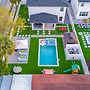 Luxury Modern Villa w/ Pool, Jacuzzi & Amenities!