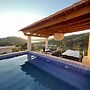 LUXO Casa Valle de Bravo con jacuzzi y espectacular Vista al Lago