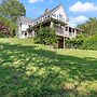Beautiful Home on a Quiet Lot, Sleeps 14, Treehouse & Game Room!