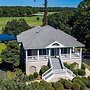 Looking For A Cozy Villa Located Next To The Golf Course? Good Trouble