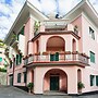 Vernazzola Family Apartment