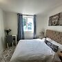 Tranquil Studio Retreat With Free Parking