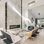 1 Mi to Holmes Lake: Bright & Modern Lincoln Home!