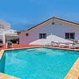 3BR 3BA Pool Downtown Short Walk to Beach