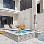High-end Villa Walk to Beach Pool Ocean View