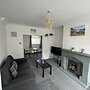 Lekmore Properties Lovely 2 Bedroom Near Seaside