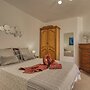 Lovely 2-bed Apartment & Jacuzzi Terrace & Pool