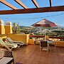Seaview a Spectacular 3 bed 3 Bathroom Penthouse