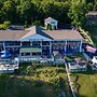 Riverboat Inn and Suites