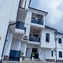 BT Luxury Apartments
