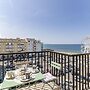 Bedo House Beach Front