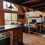 Newly Remodeled Luxury Cabin