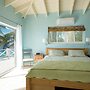 Island Paradise: Secluded Beachfront Retreat With Pool