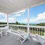 Island Hideout: Quaint Cottage, Moments From The Beach