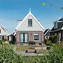 Holiday Home With Sauna, Near the Markermeer
