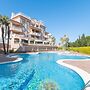 Camelot in Oliva With 1 Bedrooms and 1 Bathrooms