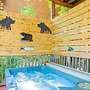 Beautiful Scenery w Hot Tub Pool Arcade