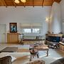 Villa John Dimeon With Private Pool