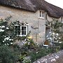 15th Century 3 Bedroom Cottage & Delightful Garden