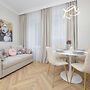 Grójecka Apartment by Renters