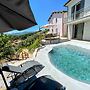 Villa Ipnotica - Panoramic Views Plus Exquisite Pool - Sleeps 7 - Very
