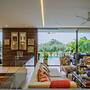 Elara by Hireavilla - 4BR w Infinity Pool Parra