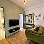 Paradis Calm Modern Studio Apt in Paris