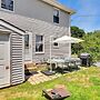 Wakefield Escape: Walk to Downtown & Near Beaches!