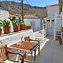 A Sea-licious Vacation - Chic Style in Hydra