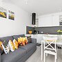 Sunny Apartment With Parking by Renters