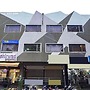 Fabhotel Ashirwad Regency