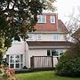 West Cross, Mumbles Seaside Escape - 5 Bed House